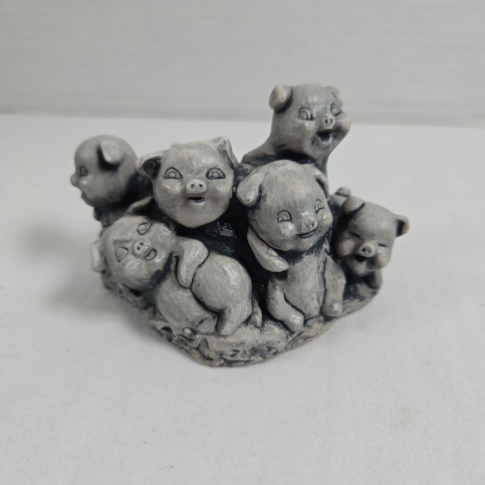 Vintage Mt. St. Helens Volcanic Ash Hand Sculpted‎ Pig Pile Figurine Statue